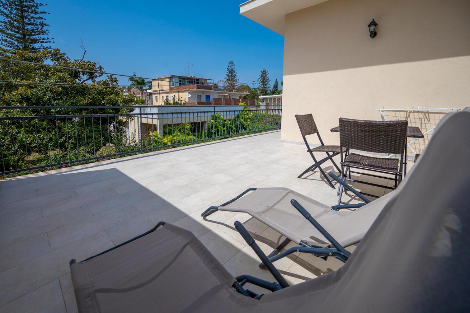 Villa Nisa Apartment Sea View Fontane Bianche Extérieur photo